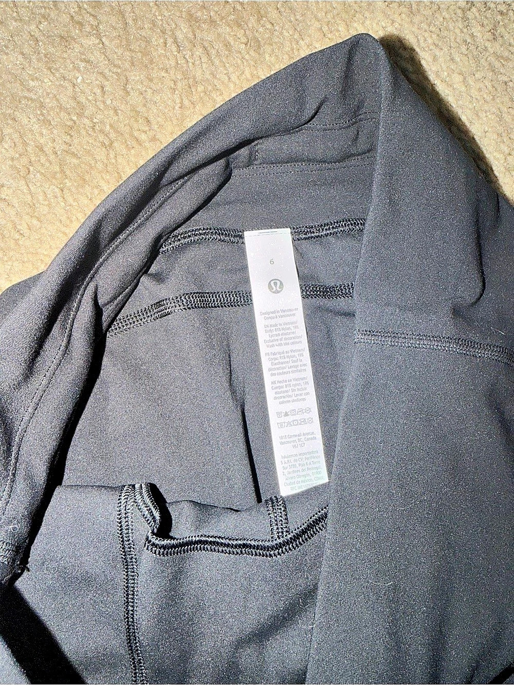 lululemon Groove High-Rise Wide-Leg Pant *Short Black Size 6 - Picture 3 of 4